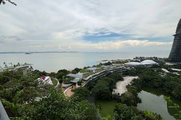 Cerulean Bay @ Forest City