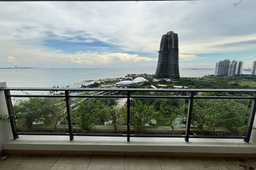 Cerulean Bay @ Forest City