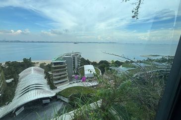 Cerulean Bay @ Forest City