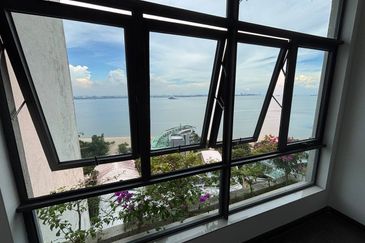 Cerulean Bay @ Forest City