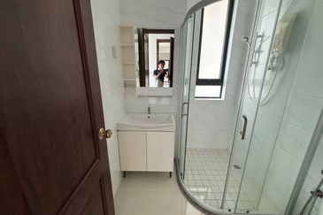 Cerulean Bay @ Forest City