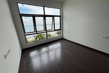 Cerulean Bay @ Forest City