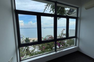 Cerulean Bay @ Forest City