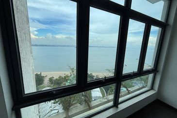 Cerulean Bay @ Forest City