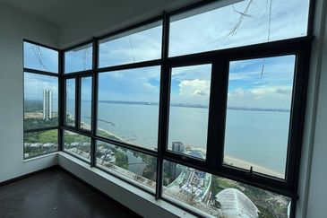 Cerulean Bay @ Forest City