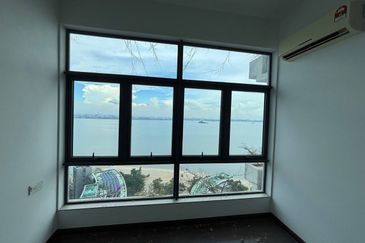 Cerulean Bay @ Forest City