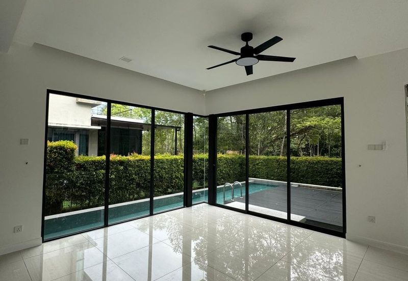 Bayou Creek, Leisure Farm