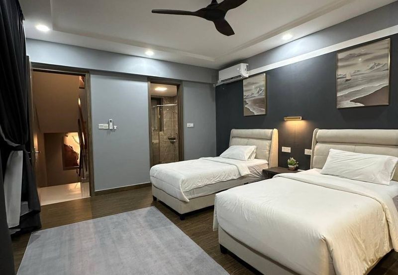 Golf & Resort Forest City, Fringe Villa