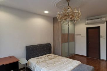 The WaterEdge Residences