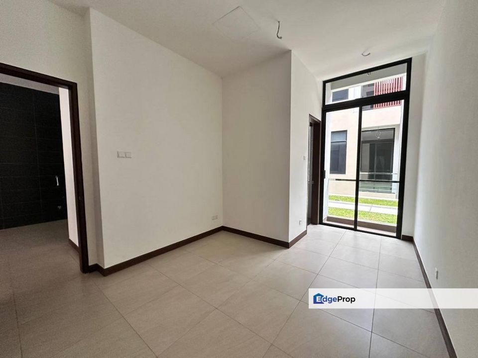 Aurora Sentral 2 Storey Intermediate Lot For Rent, Johor, 