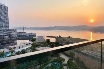 Puteri Cove Residences