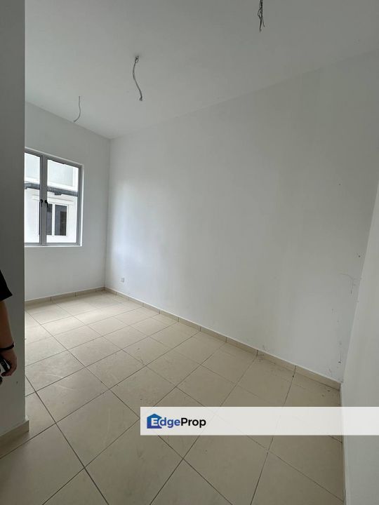 Taman Nusa Damai @ Double Storey Terrace  End Lot For Sale, Johor, Pasir Gudang