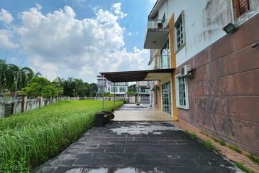 Bina Park Bandar Seri Alam