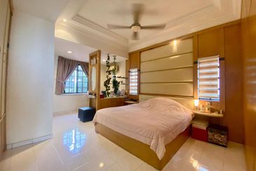 Taman Nong Chik Heights