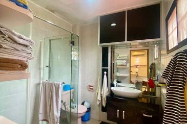 Taman Nong Chik Heights