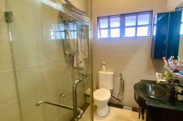 Taman Nong Chik Heights