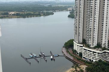 Bay Laurel @ Country Garden Danga Bay