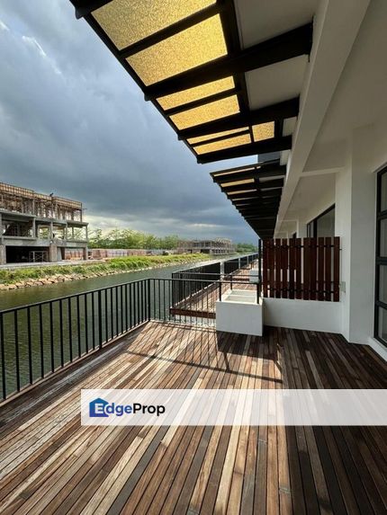 Senibong Cove Waterway Residences -3 Storey Grand Canal House For Sale, Johor, Masai