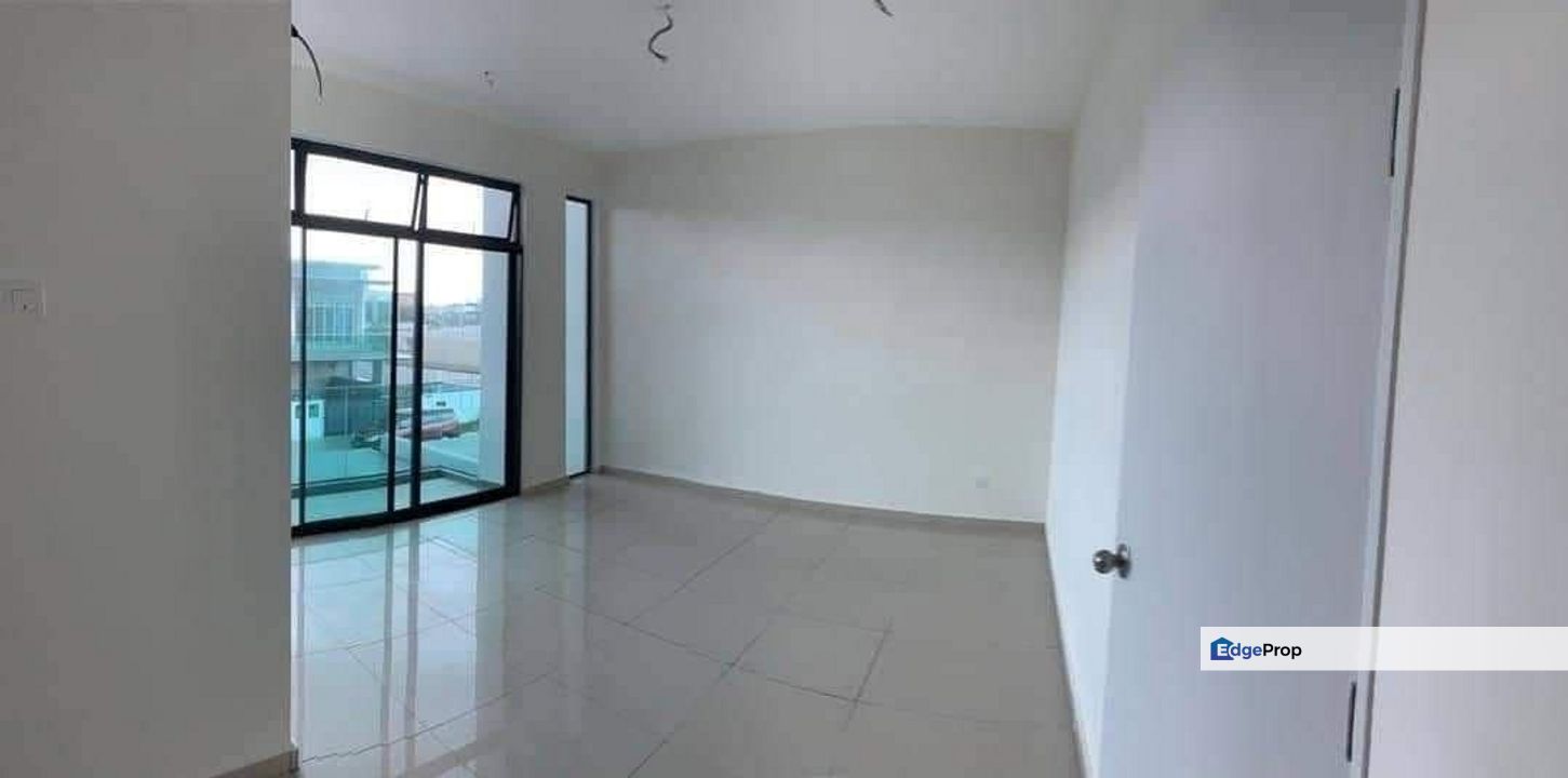  Tmn Danga Sutera Double storey terrace For Sale, Johor, Skudai