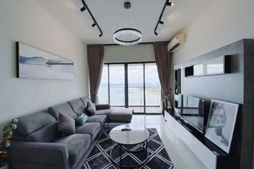 Bay Laurel @ Country Garden Danga Bay