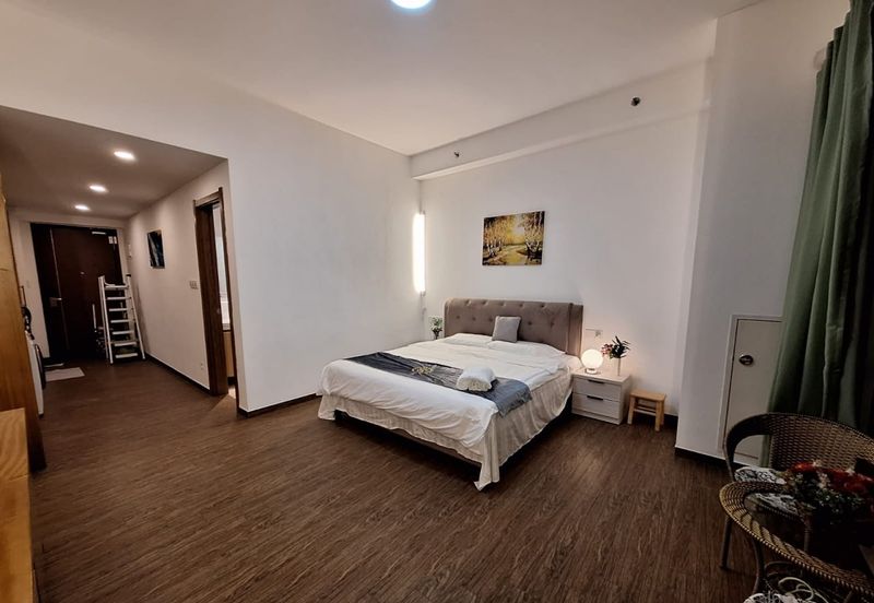 Carnelian Tower Forest City