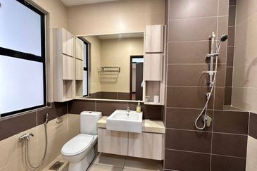 The Canal Garden South, Horizon Hills