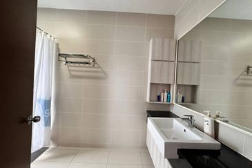 The Canal Garden South, Horizon Hills