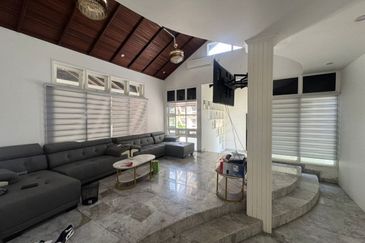 Stulang Laut / Darat