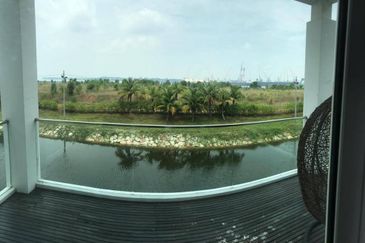 Isola Villa @ Senibong Cove