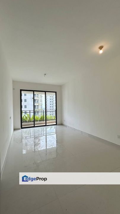  Starview Bay Forest City @ High floor Unit For Sale, Johor, 