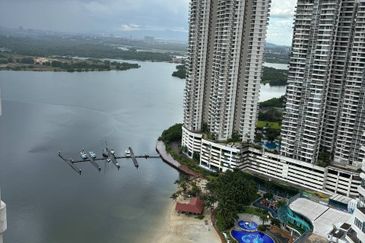 Bay Laurel @ Country Garden Danga Bay