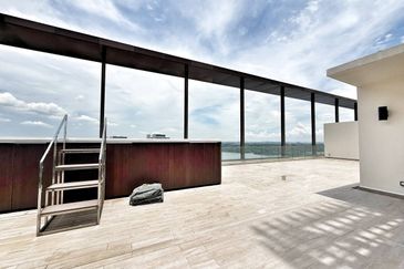 Puteri Cove Residences