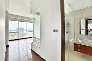 Puteri Cove Residences