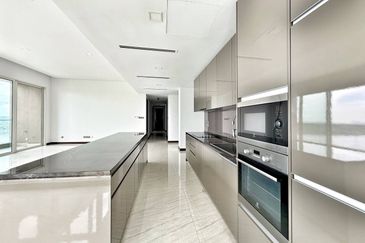 Puteri Cove Residences