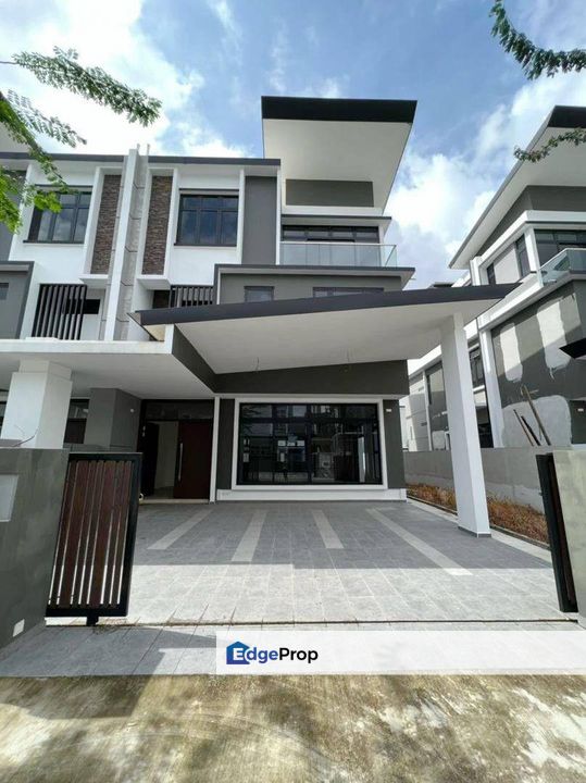 Nusa Sentral Winter Pavillion - 3 Storey Semi D For  Sale, Johor, 
