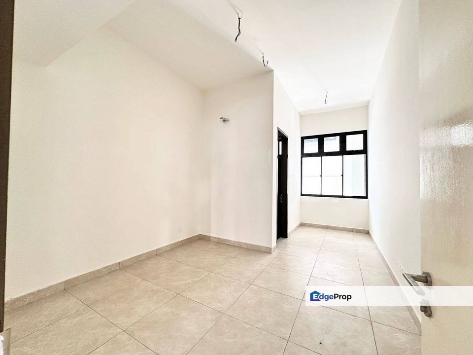 Nusa Sentral Winter Pavillion - 3 Storey Semi D For  Sale, Johor, 