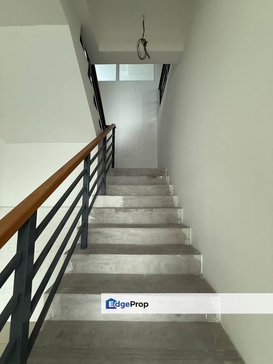 Twin Galaxy, Jb Town @ Penthouse with Private Garden Bare Unit For Sale, Johor, Johor Bahru