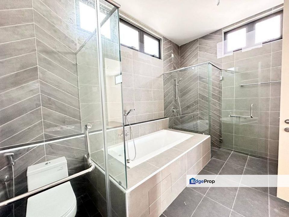 Nusa Sentral Winter Pavillion  Three Storey Semi D For Sale, Johor, 