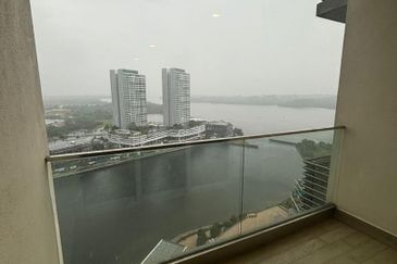 Puteri Cove Residences