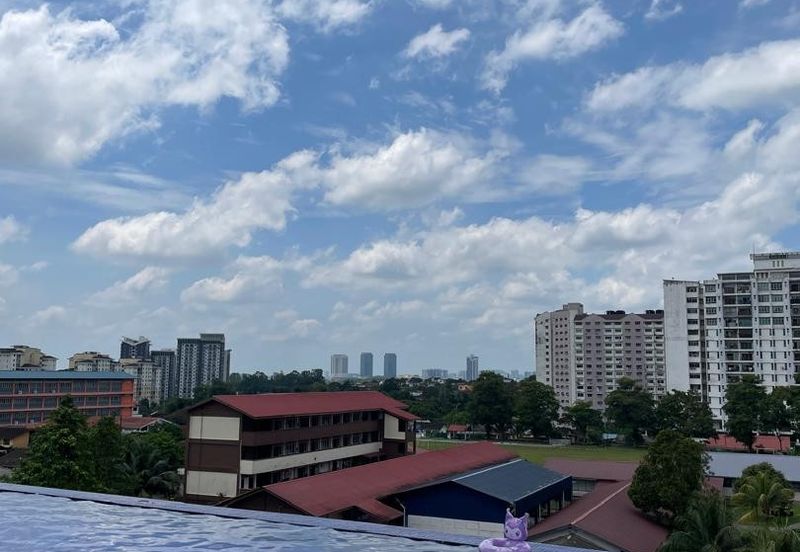 Seasons Luxury Apartments @ Amara Larkin