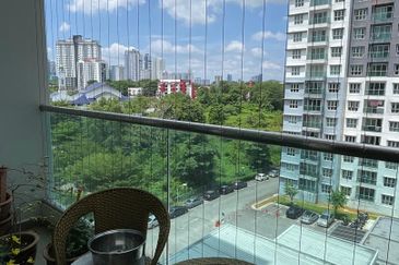 Seasons Luxury Apartments @ Amara Larkin