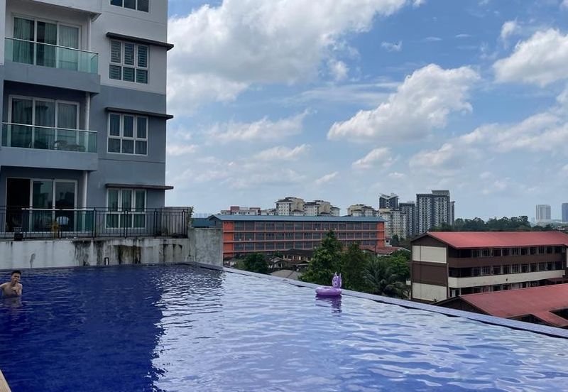 Seasons Luxury Apartments @ Amara Larkin