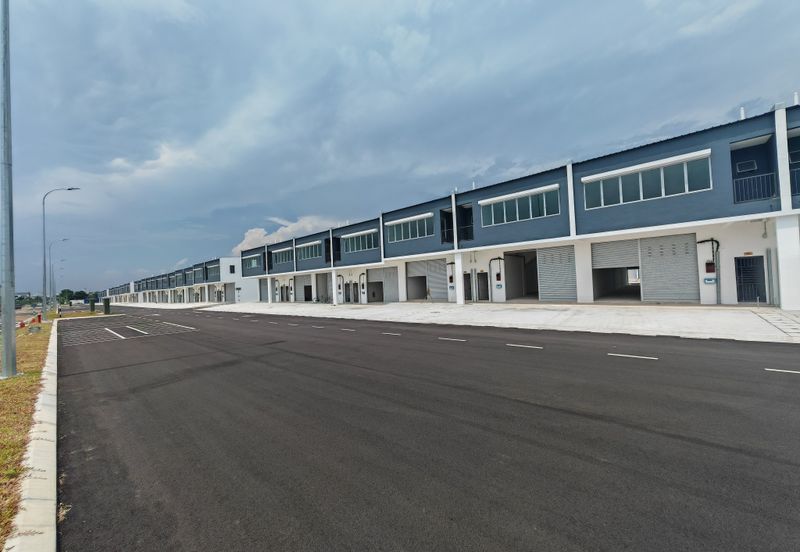 Stellar Park Vervocity Kulai new terrace factory for rent and sale 