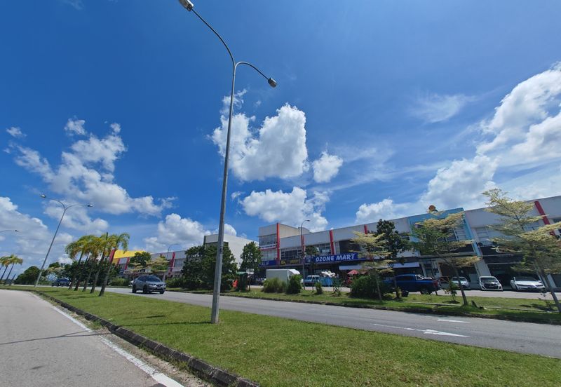 bandar baru uda utama skudai shop for sale , facing road tenanted