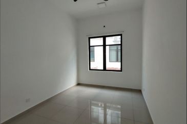 Cradleton @ Eco Majestic