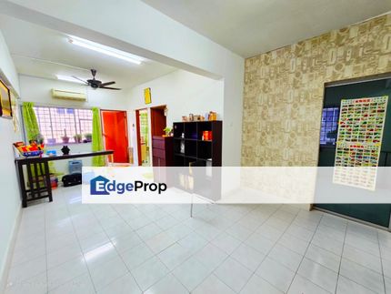 [Full Loan| First Floor Shop Apartment ] Pusat Perniagaan  Desa Ria 2, Balakong , Selangor, Balakong