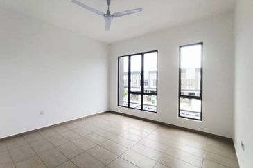 [For Rent | End Lot | 35x65] 2 Sty Setia Ecohill 2 Semenyih 