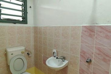 [Full Loan| 18x65| Below Market ] 2 Sty Taman Semenyih Permata, Semenyih