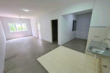 For Rent : Simfoni Apartment@Eco Majestic Semenyih