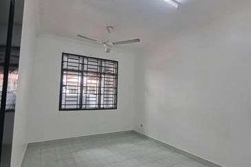 [Full Loan| Facing Open|Extend Kitchen] 1.5 Sty Taman Maju Satu, Sg.Jelok, Kajang